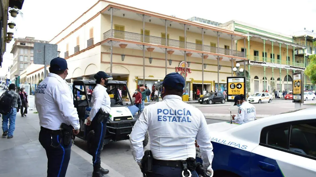 Con el objetivo de tener una relación más directa con la gente y mejorar la imagen de los uniformados se busca preparar mejores elementos